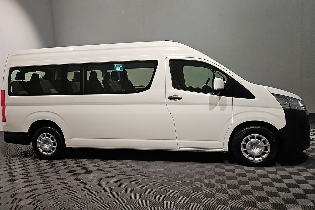 2021 Toyota Hiace Commuter GDH322R