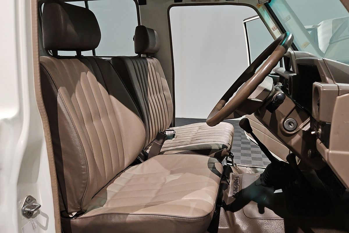 1998 Toyota Landcruiser Troopcarrier FZJ75RV