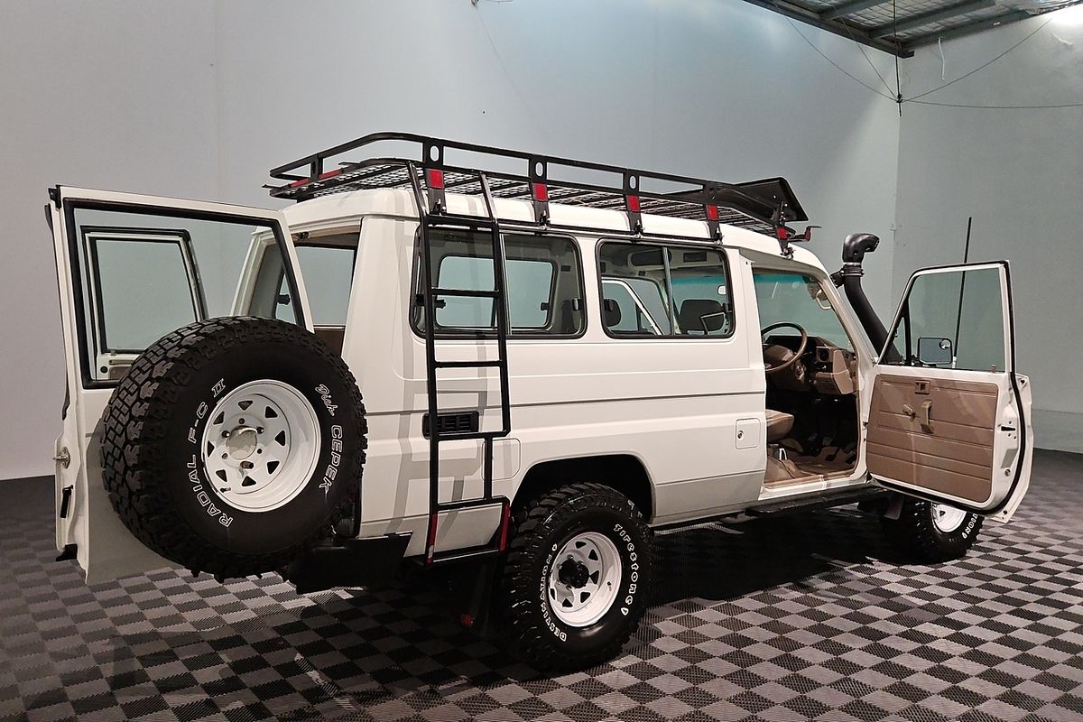 1998 Toyota Landcruiser Troopcarrier FZJ75RV