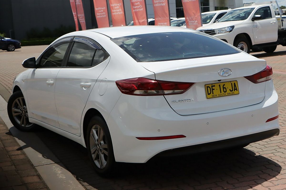 2017 Hyundai Elantra Active AD