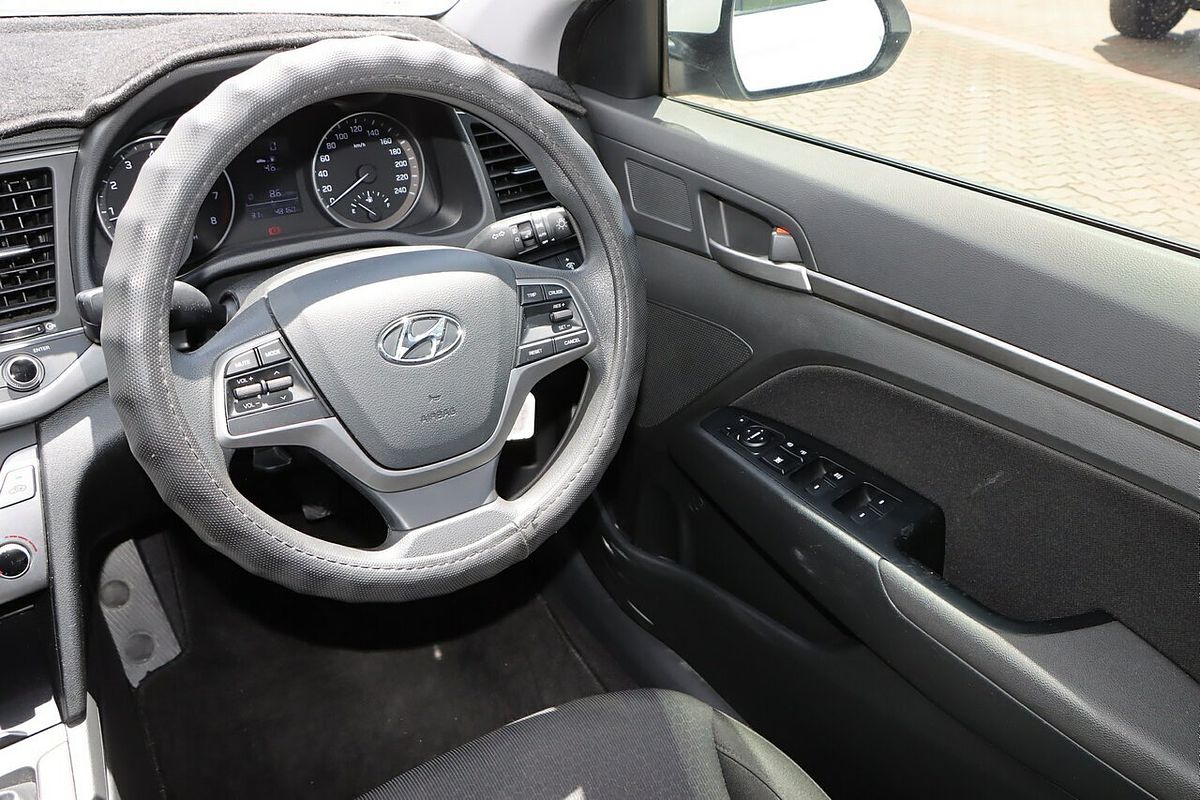 2017 Hyundai Elantra Active AD