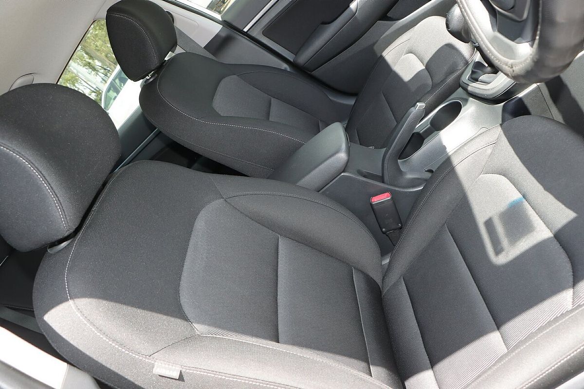 2017 Hyundai Elantra Active AD