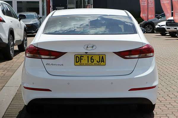 2017 Hyundai Elantra Active AD