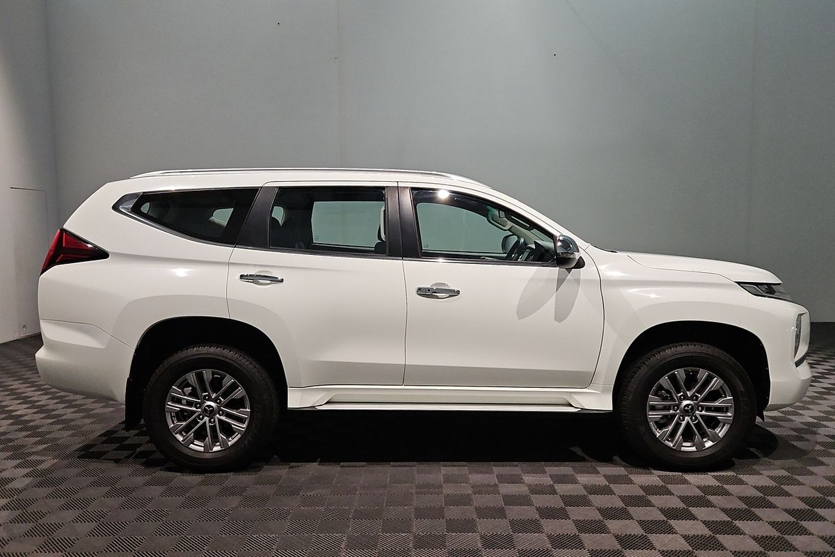 2020 Mitsubishi Pajero Sport GLX QF