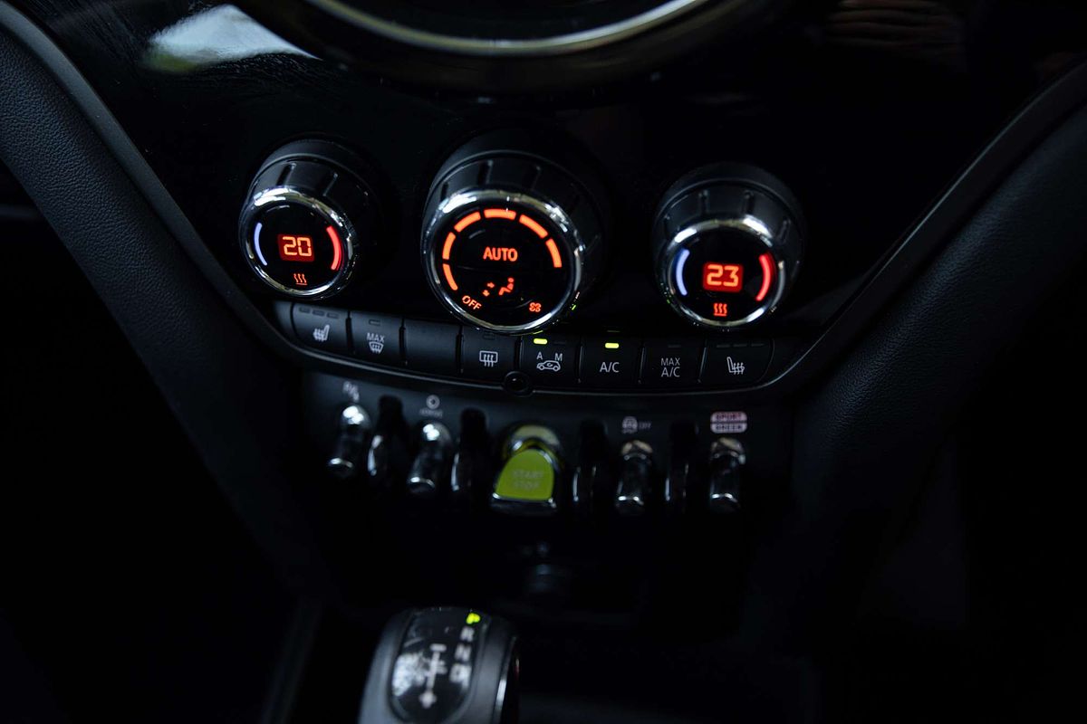 2021 MINI Countryman Cooper SE Classic F60 LCI