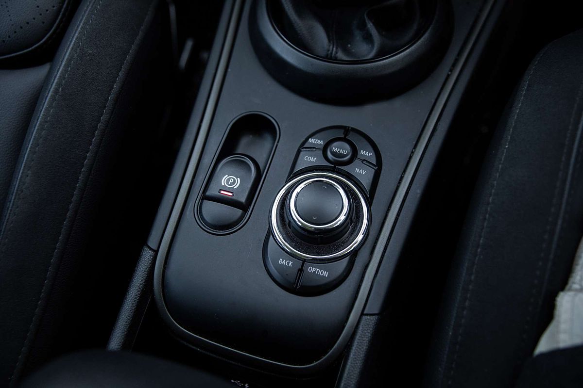 2021 MINI Countryman Cooper SE Classic F60 LCI