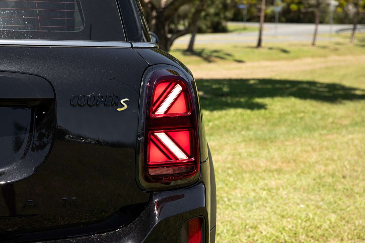 2021 MINI Countryman Cooper SE Classic F60 LCI