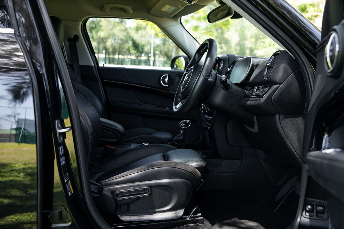 2021 MINI Countryman Cooper SE Classic F60 LCI