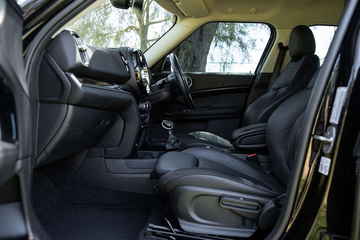 2021 MINI Countryman Cooper SE Classic F60 LCI
