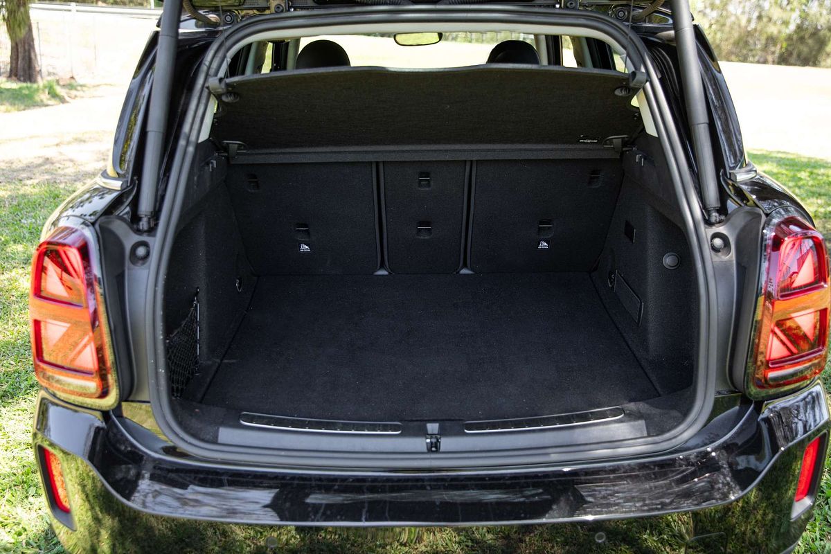 2021 MINI Countryman Cooper SE Classic F60 LCI