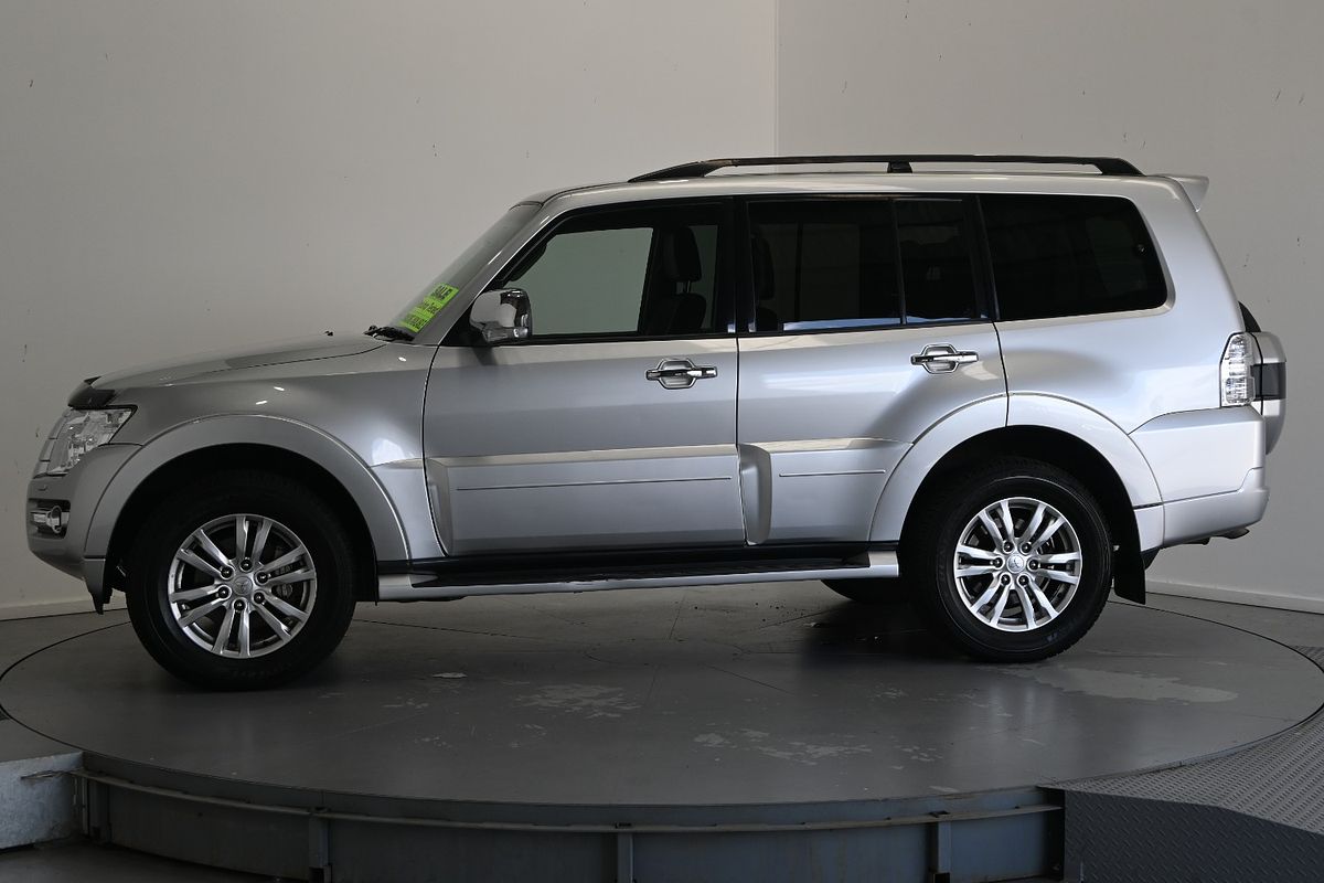 2021 Mitsubishi Pajero 2021 NX8X46