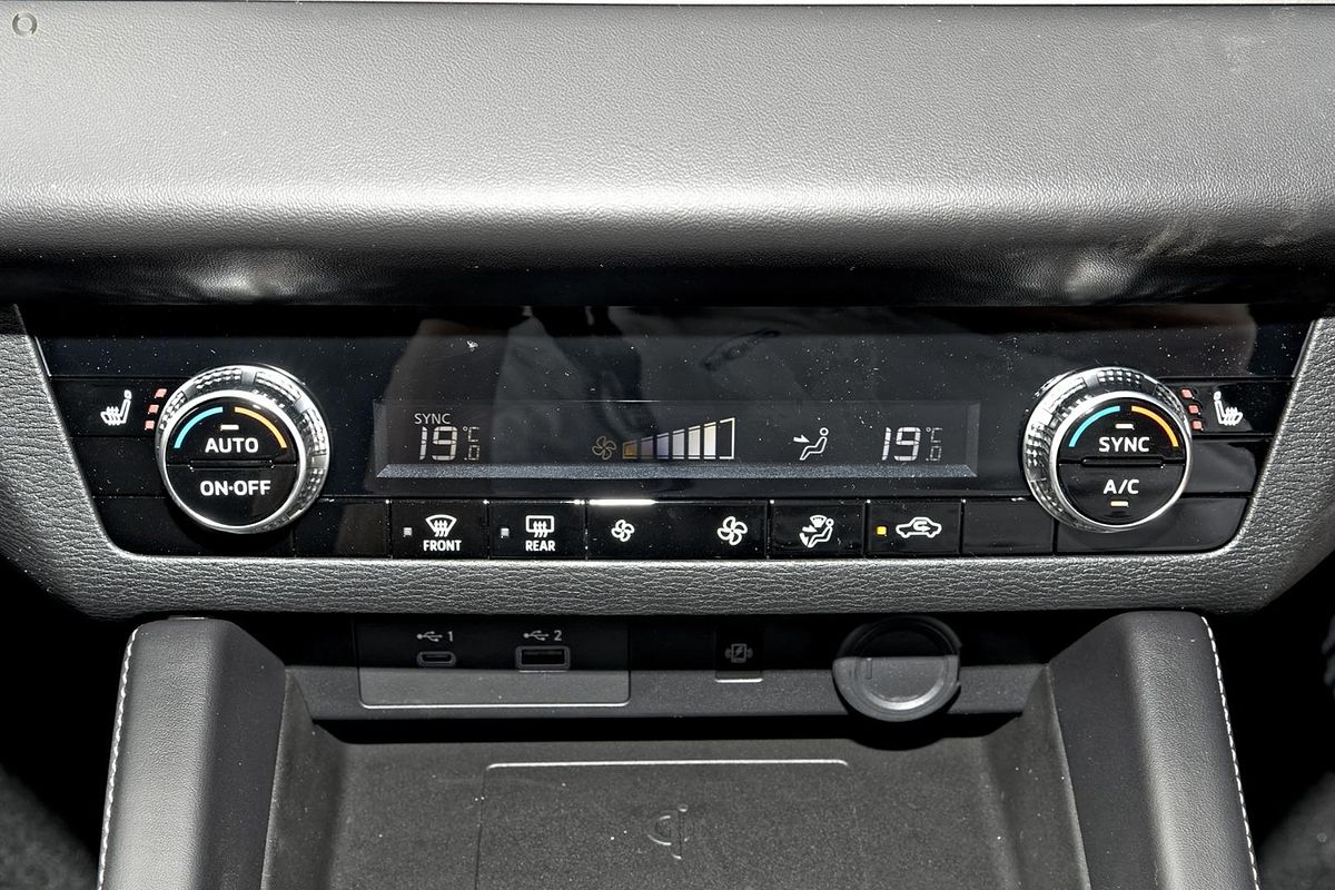 2024 Mitsubishi Outlander Aspire ZM