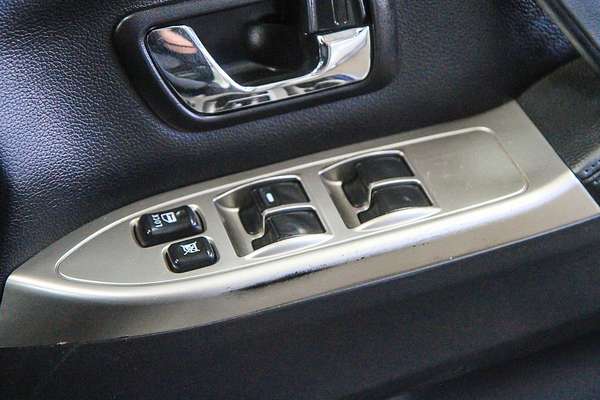 2017 Mitsubishi Pajero GLX NX