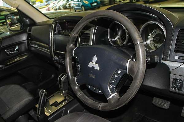 2017 Mitsubishi Pajero GLX NX