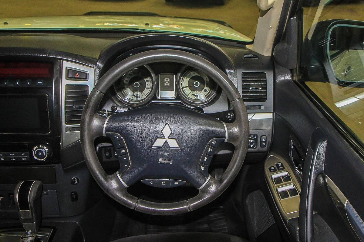2017 Mitsubishi Pajero GLX NX