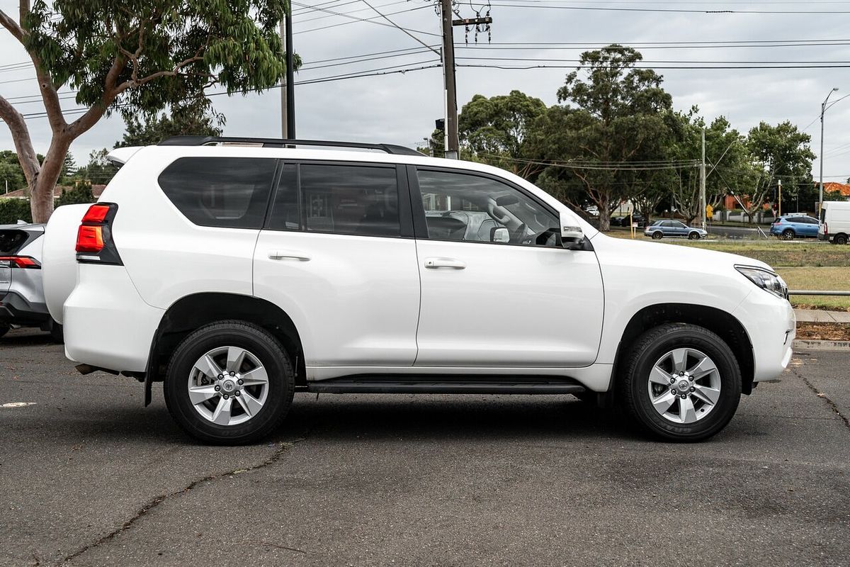 2023 Toyota Landcruiser Prado