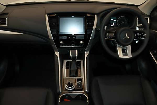 2024 Mitsubishi Pajero Sport GLS QG