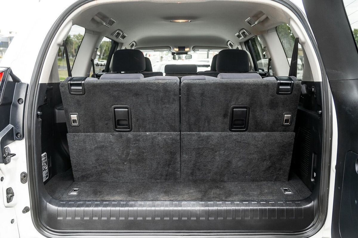 2023 Toyota Landcruiser Prado