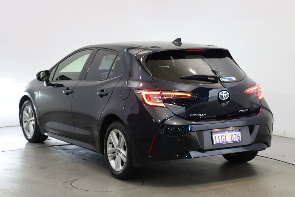 2020 Toyota Corolla SX Hybrid ZWE211R