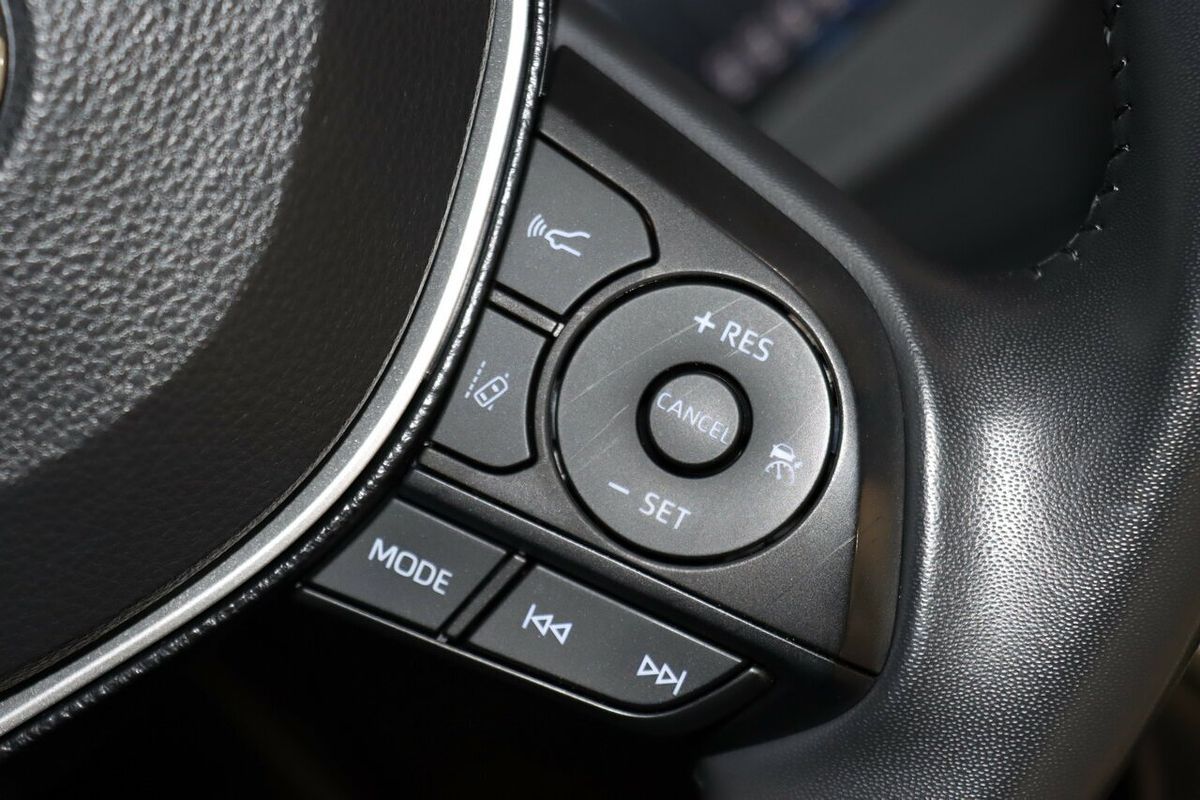 2020 Toyota Corolla SX Hybrid ZWE211R