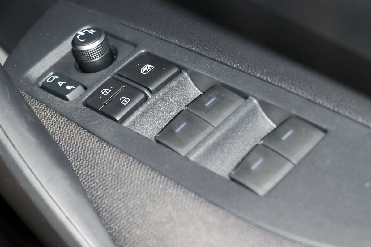2020 Toyota Corolla SX Hybrid ZWE211R