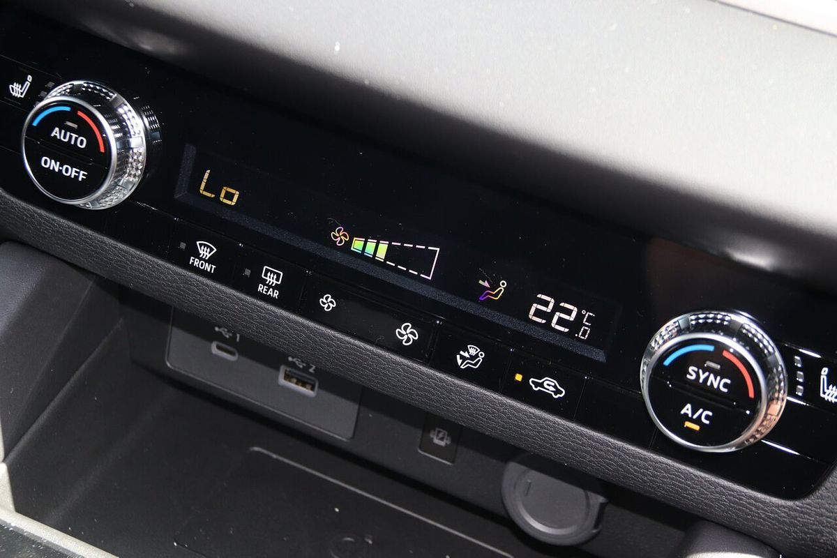 2024 Mitsubishi Outlander Aspire ZM