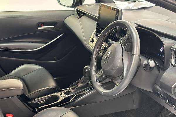 2020 Toyota Corolla Touring Hybrid WxB ZWE211