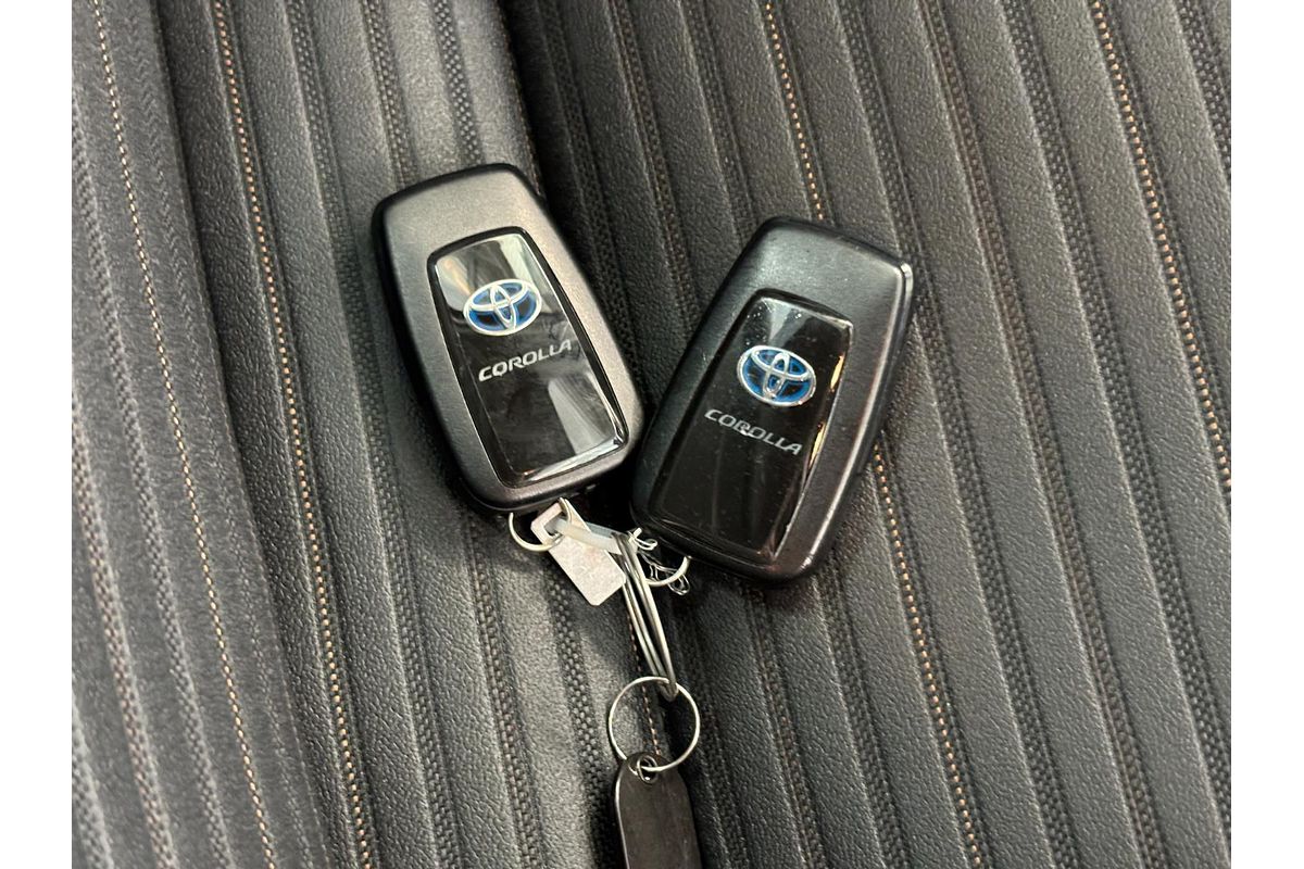 2020 Toyota Corolla Touring Hybrid WxB ZWE211