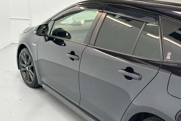 2020 Toyota Corolla Touring Hybrid WxB ZWE211