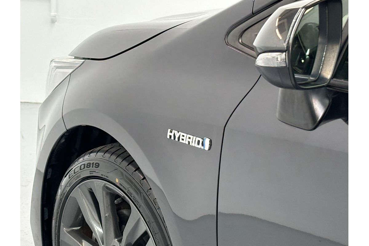 2020 Toyota Corolla Touring Hybrid WxB ZWE211