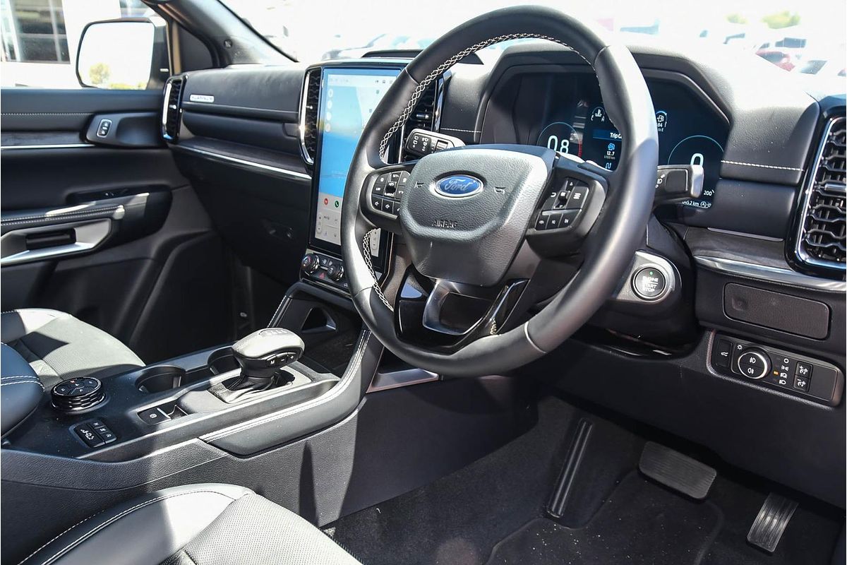 2024 Ford Everest Platinum
