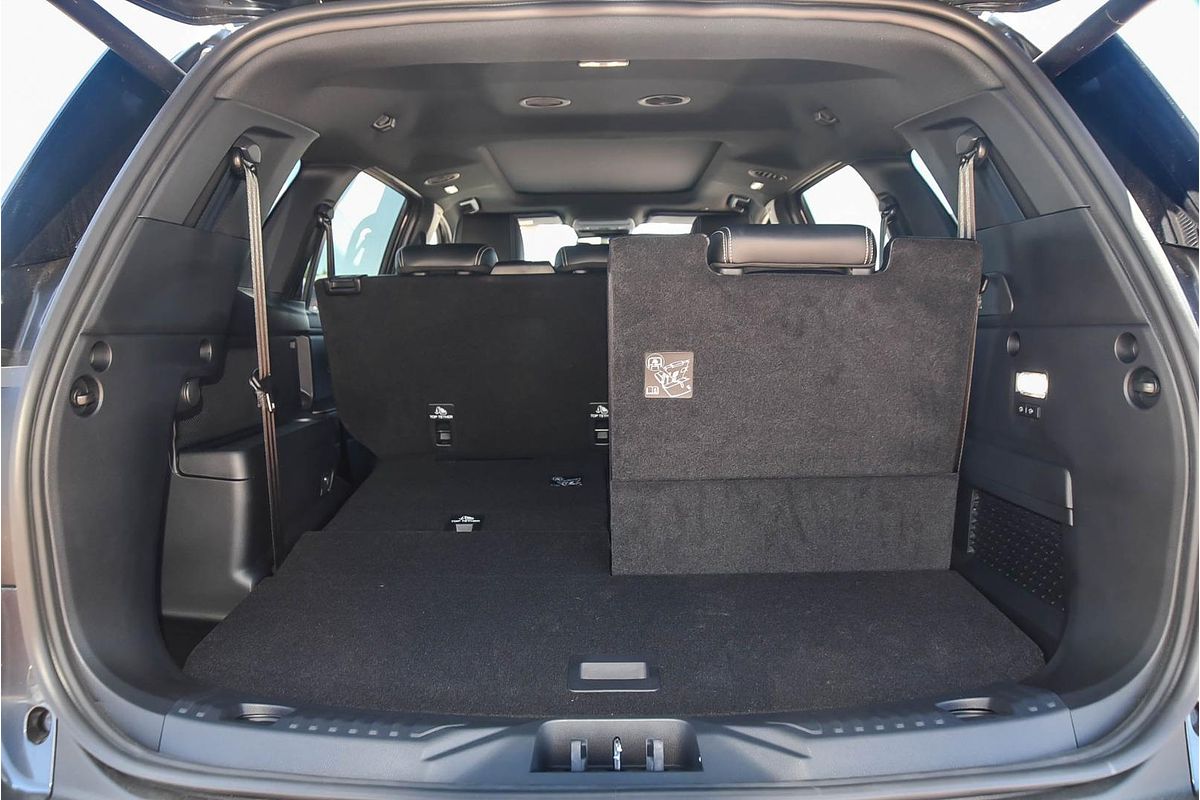 2024 Ford Everest Platinum