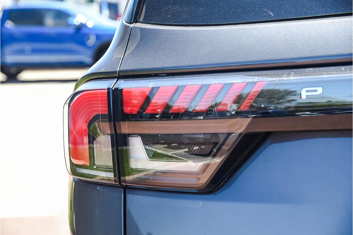 2024 Ford Everest Platinum