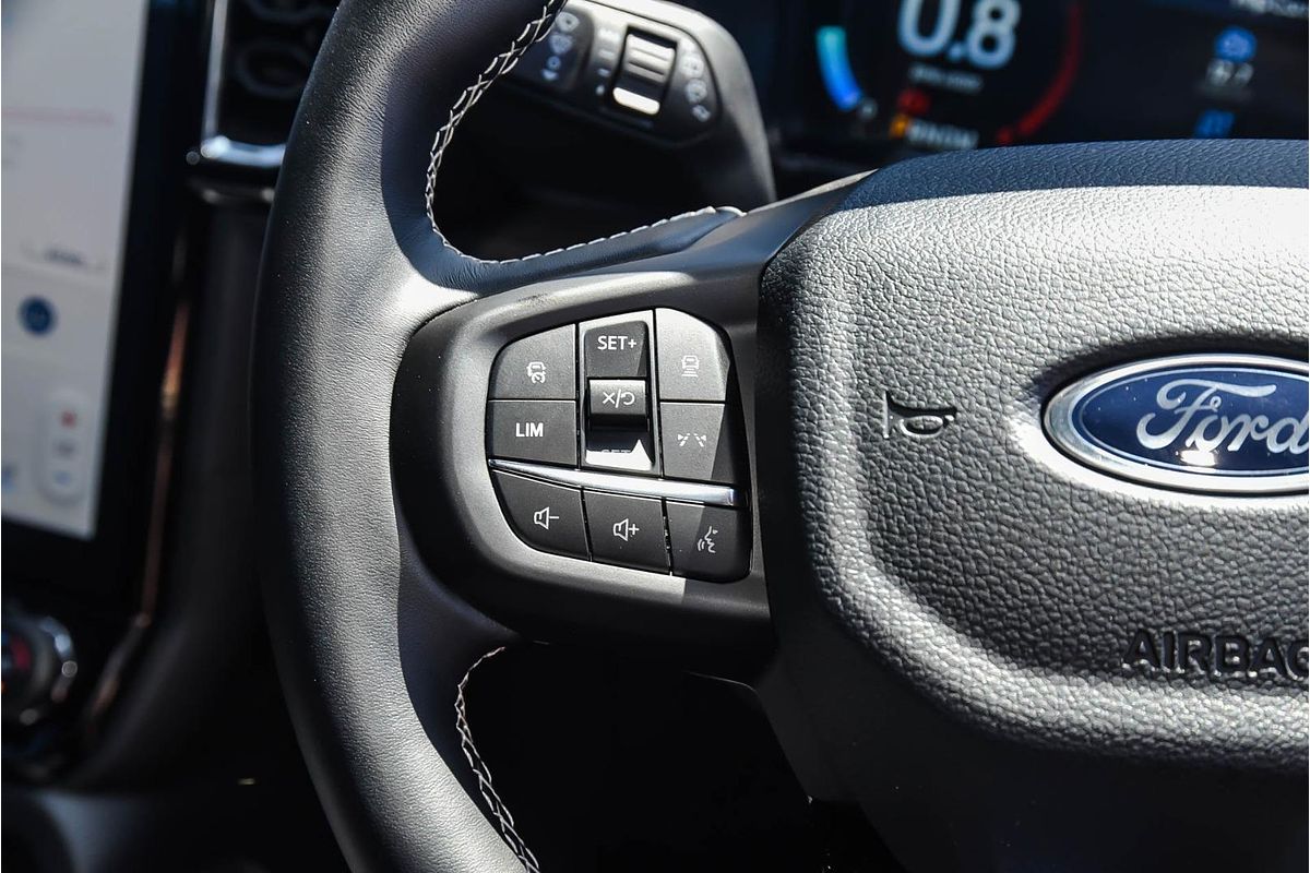 2024 Ford Everest Platinum