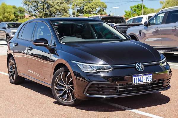 2023 Volkswagen Golf 110TSI 8