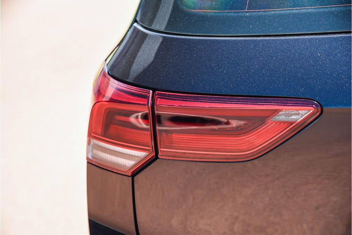 2023 Volkswagen Golf 110TSI 8