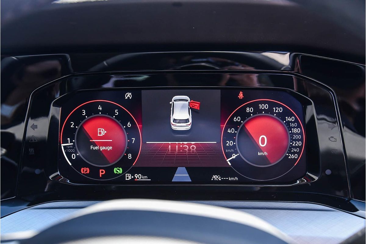 2023 Volkswagen Golf 110TSI 8