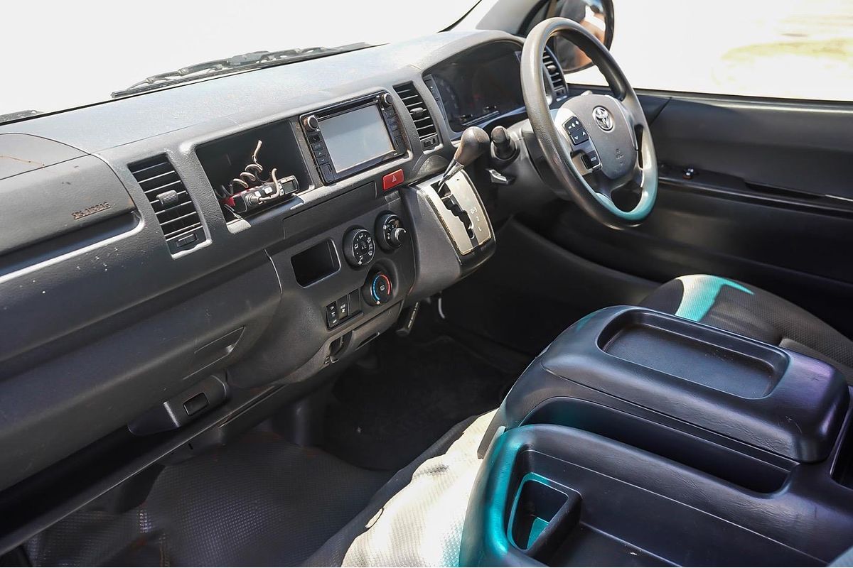 2018 Toyota Hiace Commuter KDH223R
