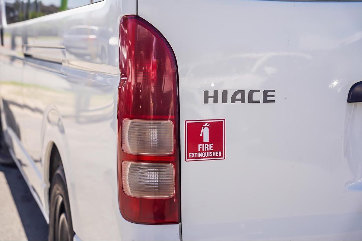 2018 Toyota Hiace Commuter KDH223R