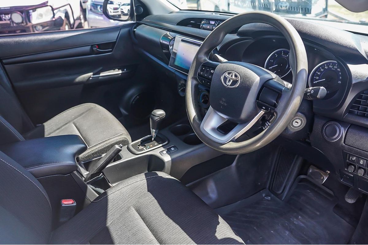2019 Toyota Hilux SR GUN126R 4X4