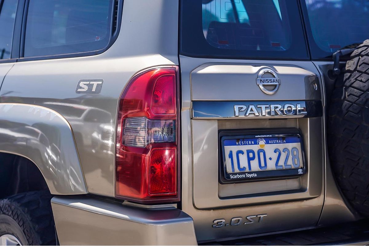 2007 Nissan Patrol ST GU IV