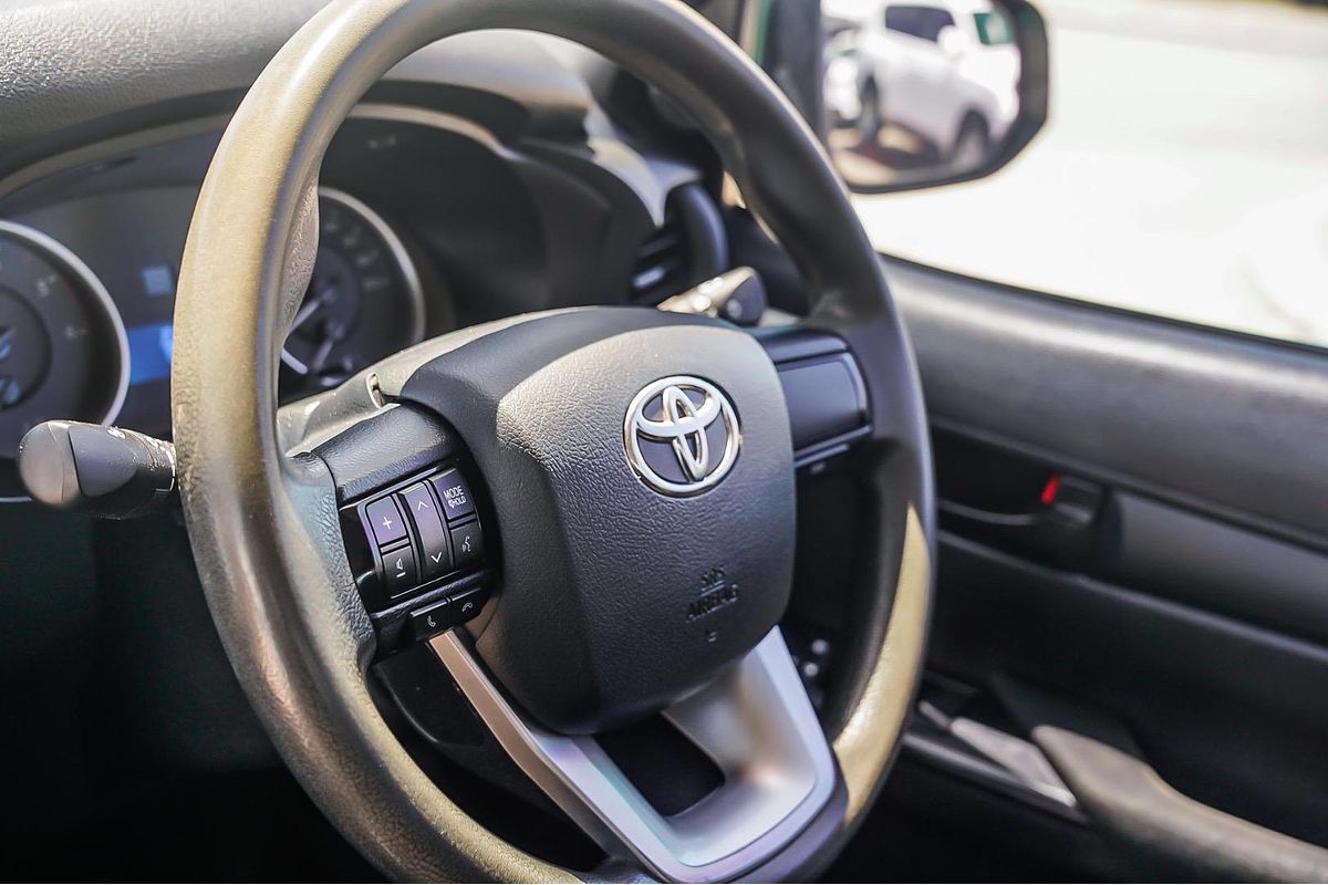 2019 Toyota Hilux SR GUN126R 4X4