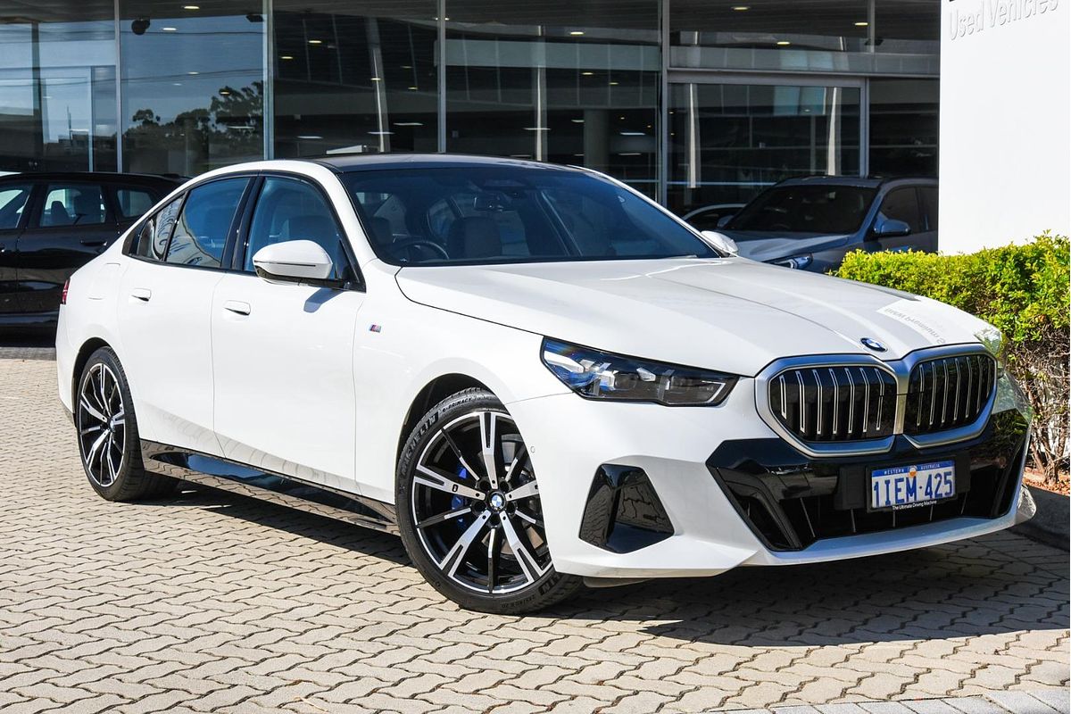 2024 BMW 5 Series 520i M Sport G60