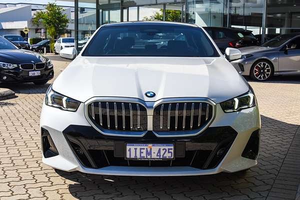 2024 BMW 5 Series 520i M Sport G60