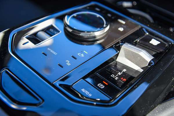 2024 BMW 5 Series 520i M Sport G60