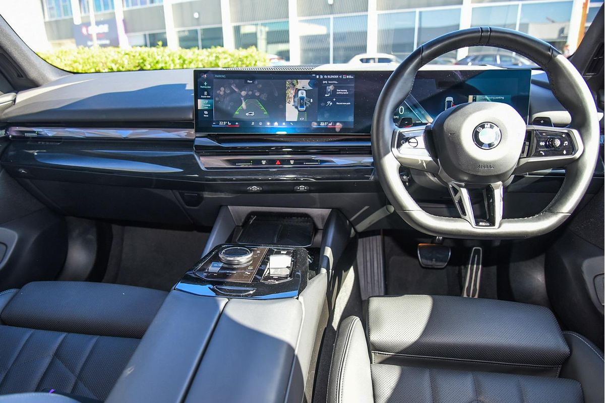 2024 BMW 5 Series 520i M Sport G60