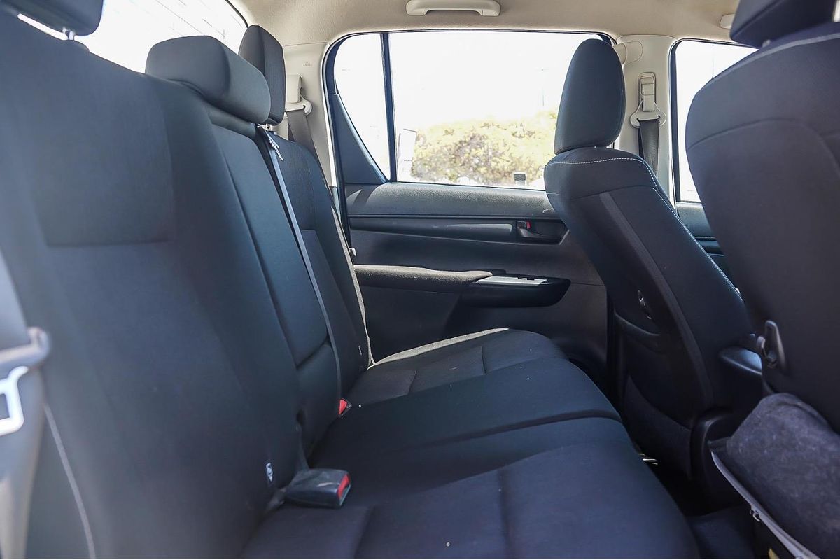 2019 Toyota Hilux SR GUN126R 4X4