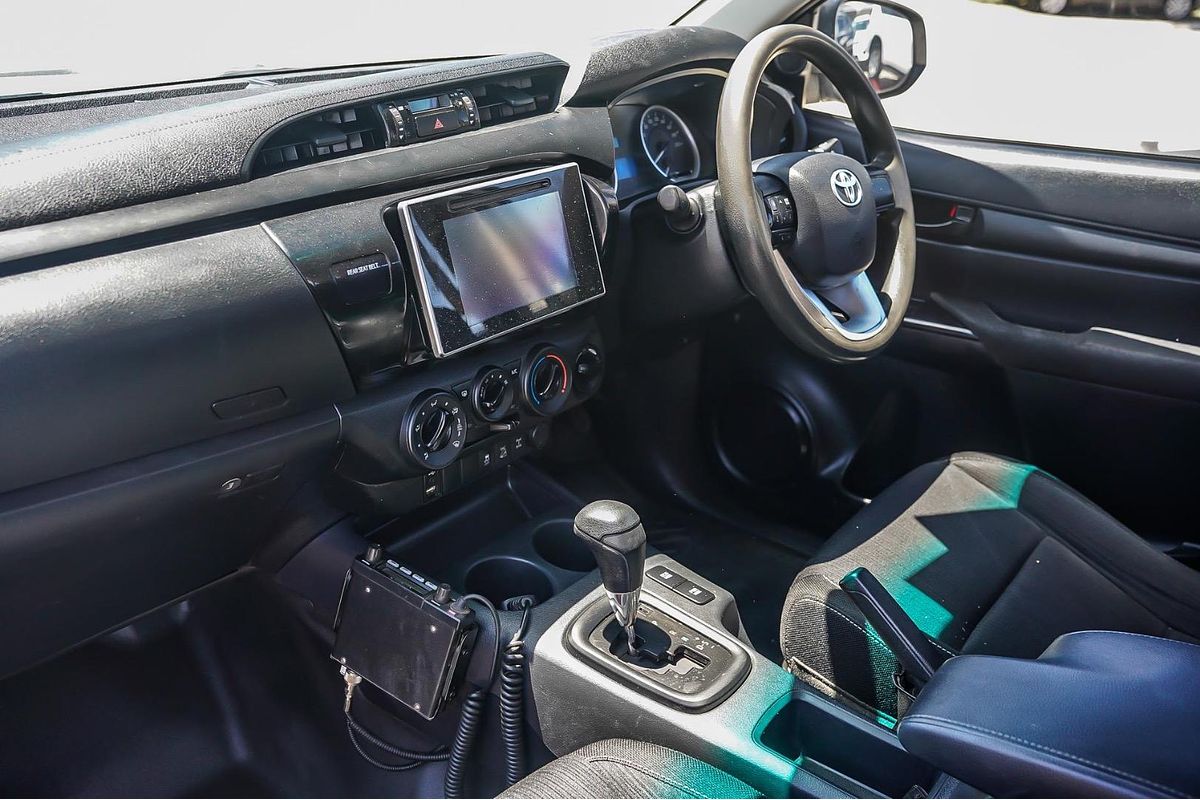 2019 Toyota Hilux SR GUN126R 4X4