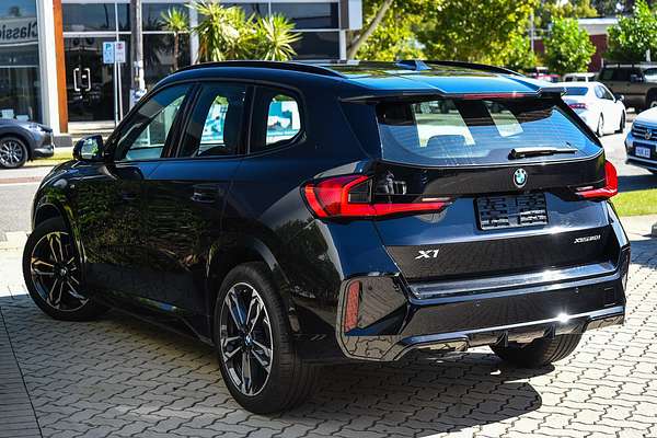 2023 BMW X1 xDrive20i U11