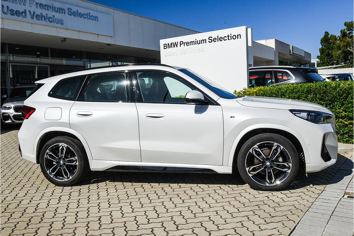 2023 BMW X1 xDrive20i U11